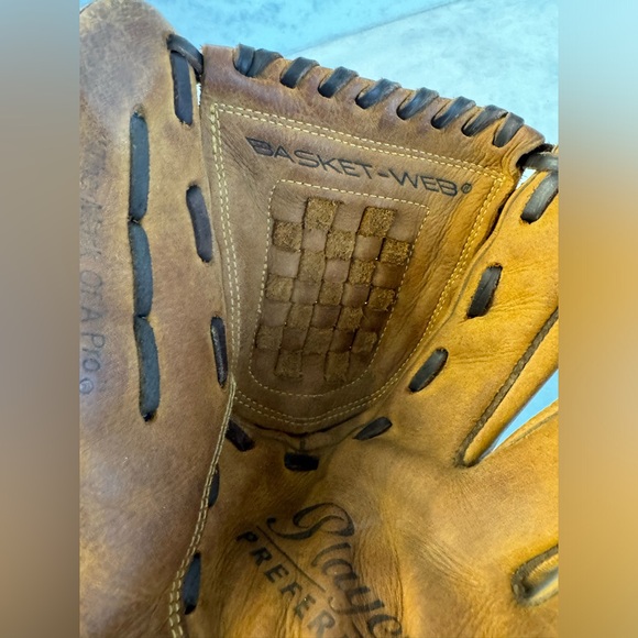 Rawlings P12BF 12” Right Hand Throw RHT Baseball Glove Brown Gently Used - Picture 6 of 13
